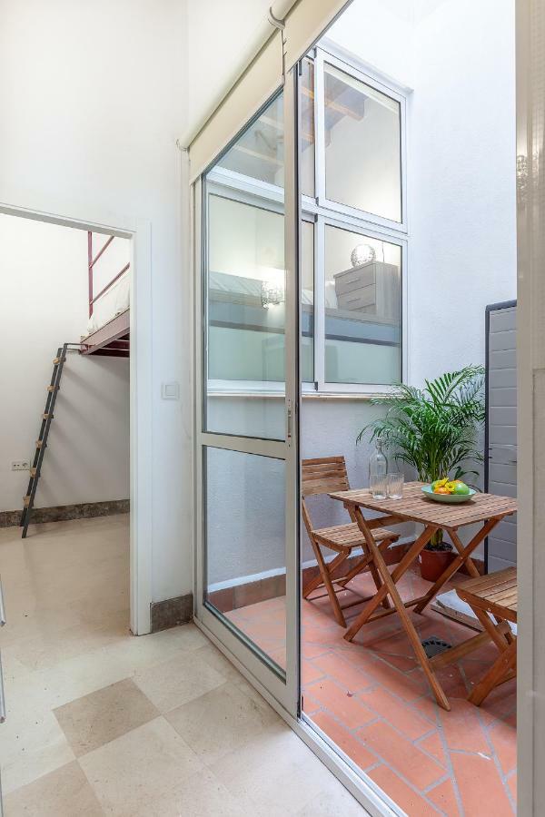 Pasaje Amores Iz. - Tranquilidad Y Vida Cultural En Centro Sevilla 4Px Kültér fotó