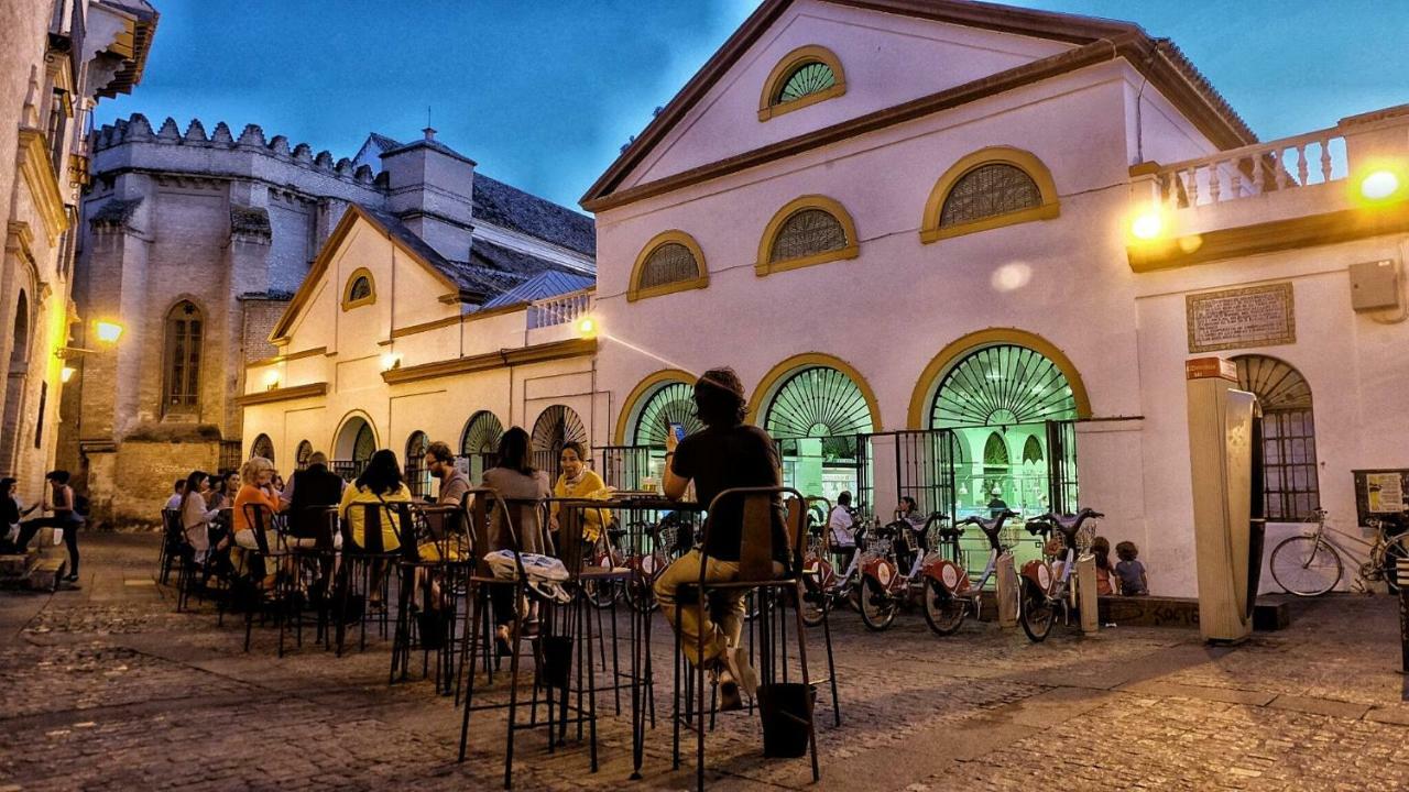 Pasaje Amores Iz. - Tranquilidad Y Vida Cultural En Centro Sevilla 4Px Kültér fotó